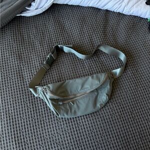 Green Cross Body Vuori